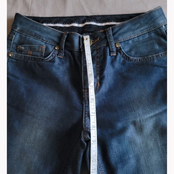 NWOT Seven7 Heidi Straight Leg Medium Wash Jeans (27) - Picture 10 of 12